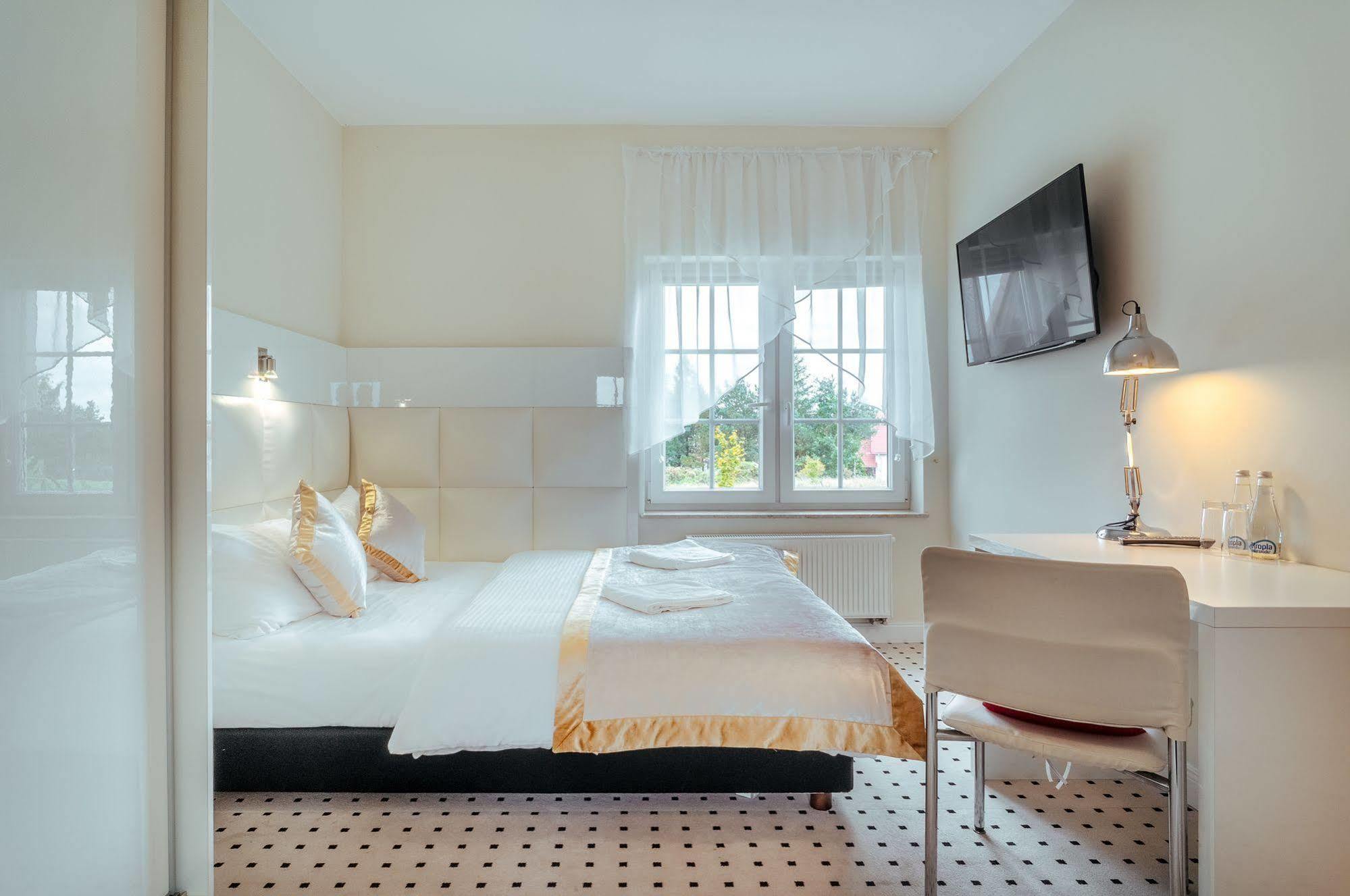 Apartamenty M&M Mikołajki Ngoại thất bức ảnh