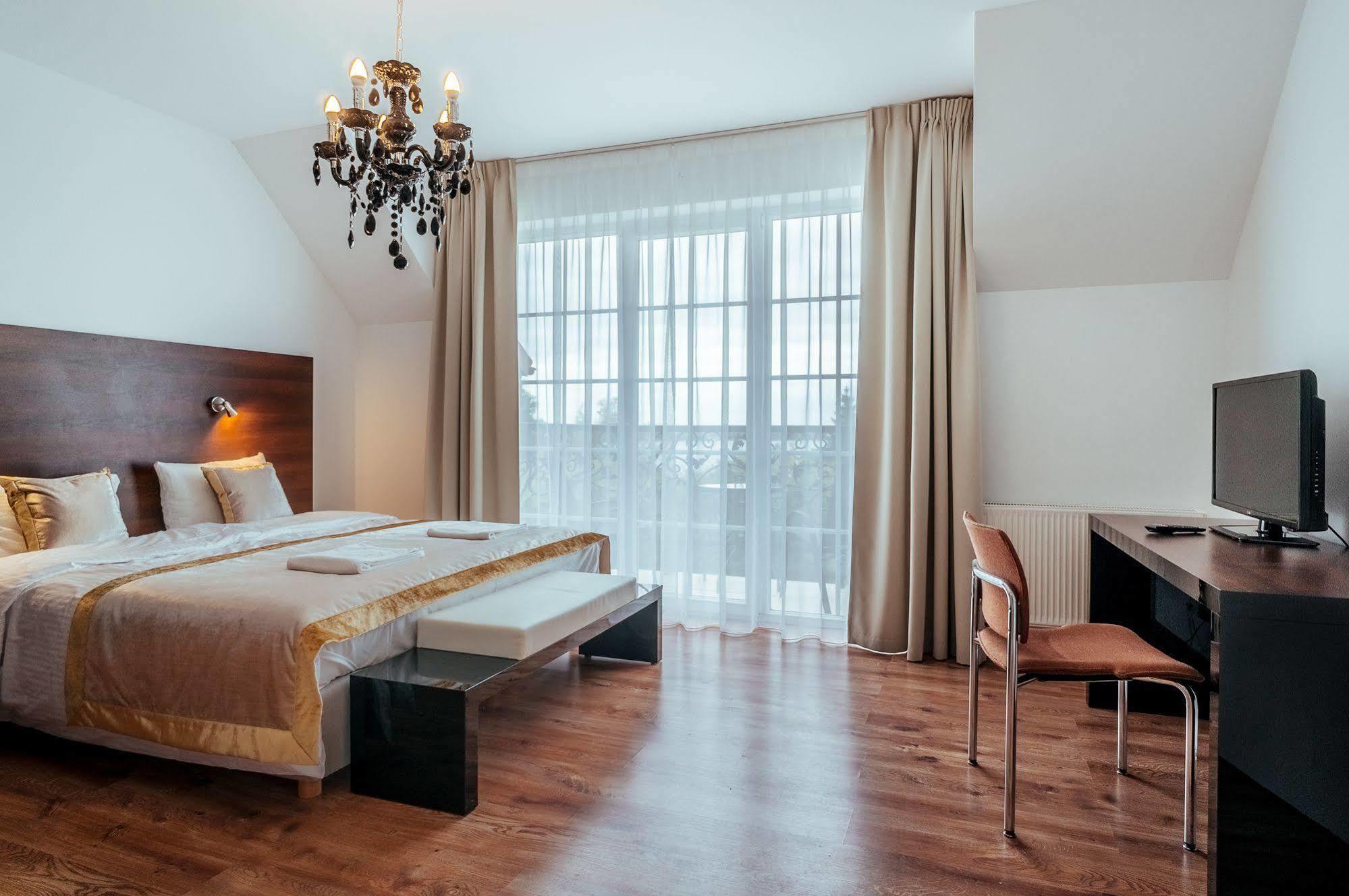 Apartamenty M&M Mikołajki Ngoại thất bức ảnh